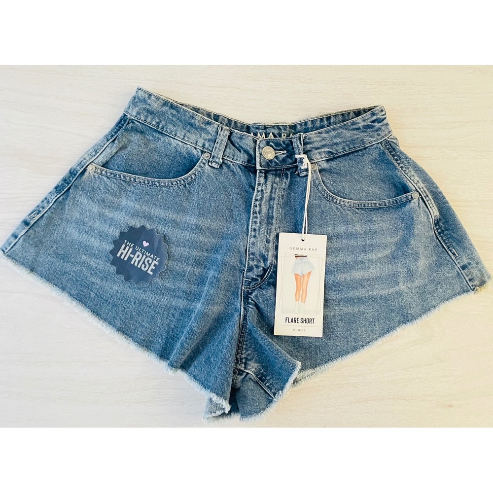 Gemma Rae High Rise Short Womens Junior Size 7/28 Medium Wash Raw Hem Cotton NWT
